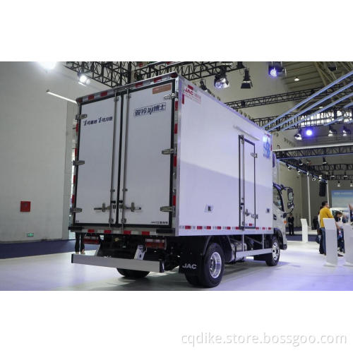Jianghuai Junling Plug-In Hybrid Refrigerated Truck